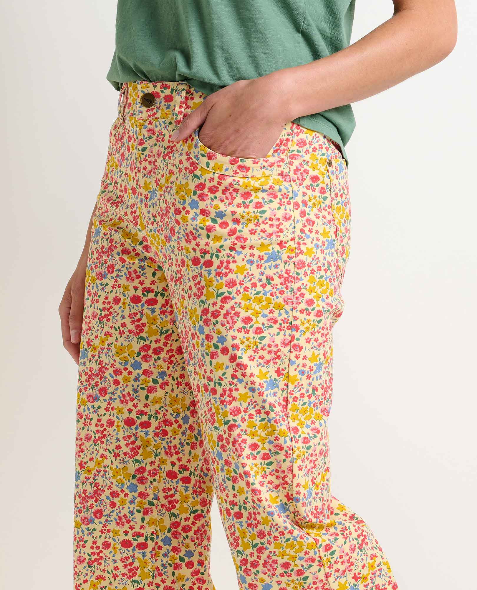 Earthworks Wide Leg Crop Pant - Image 3