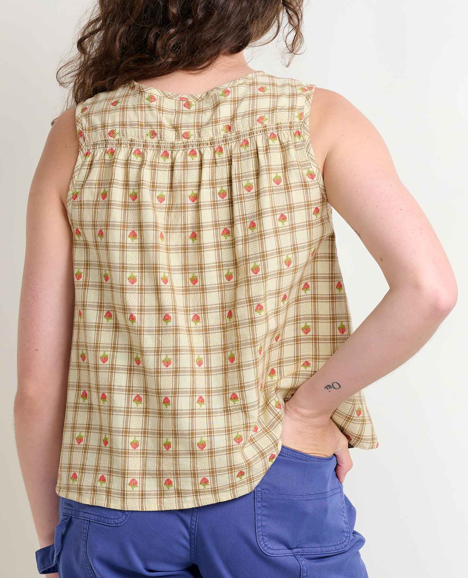 Manzana Button Front Tank - Image 4