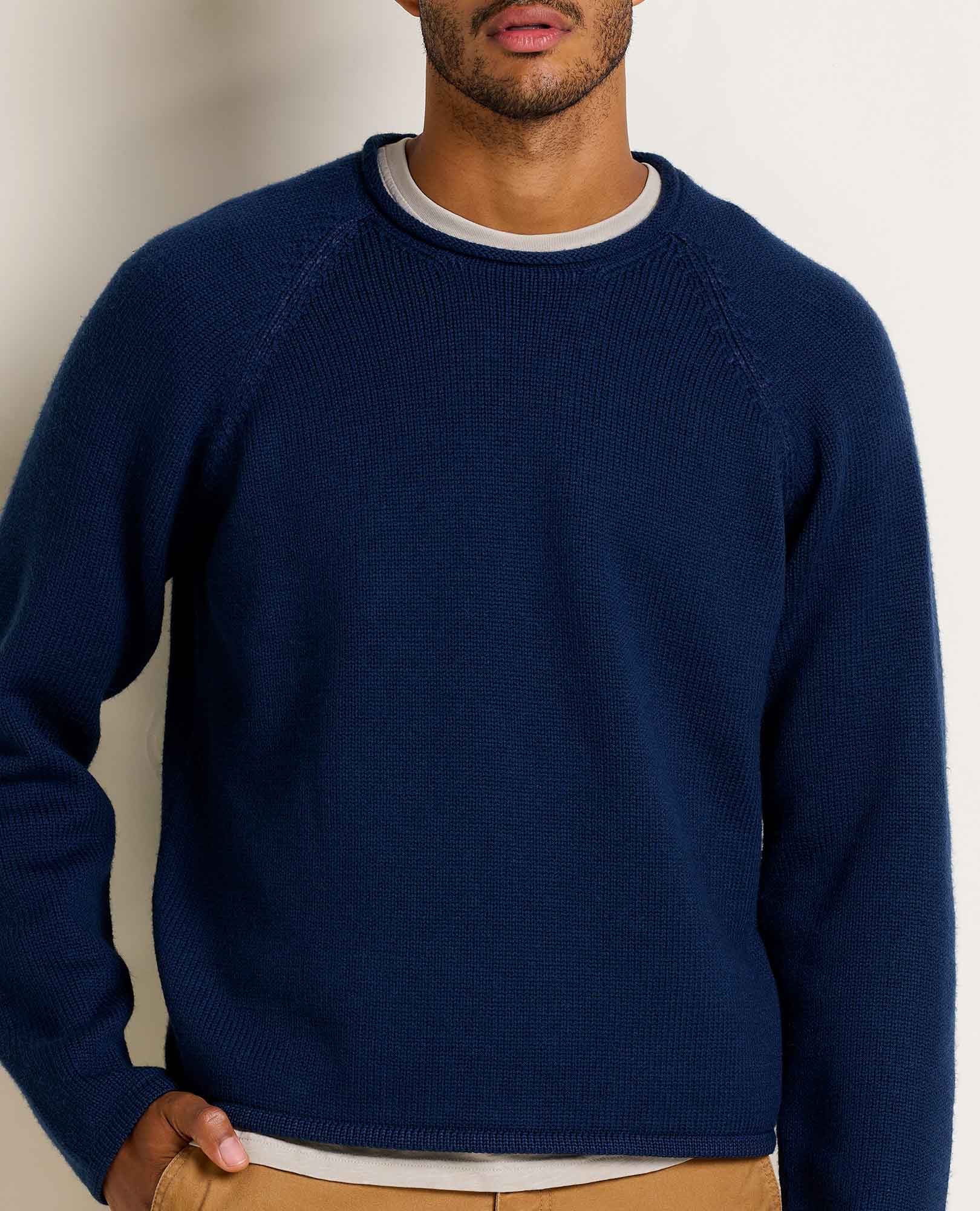 Men's Alpineglo Sweater - Image 4